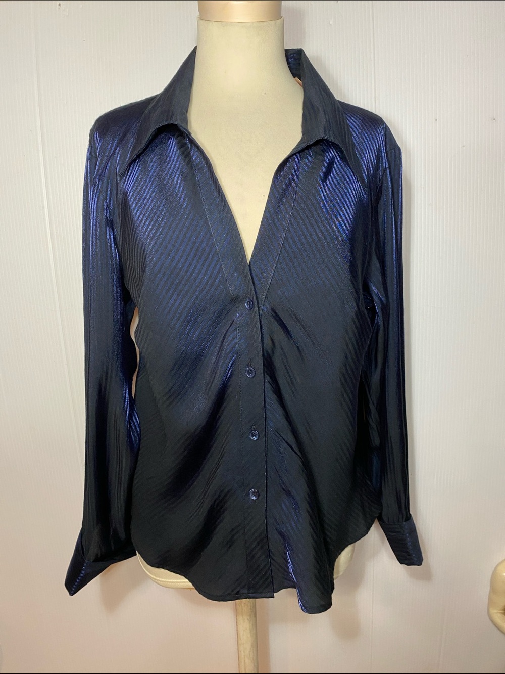 Women’s Shiny Navy Blue With Light Blue Diagonal Texture Button-Up Shirt, Cuffs